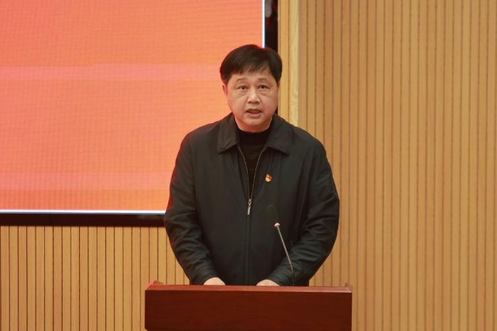 星空·综合（xingkong）官方网站党委副书记曾繁雄在会上讲话