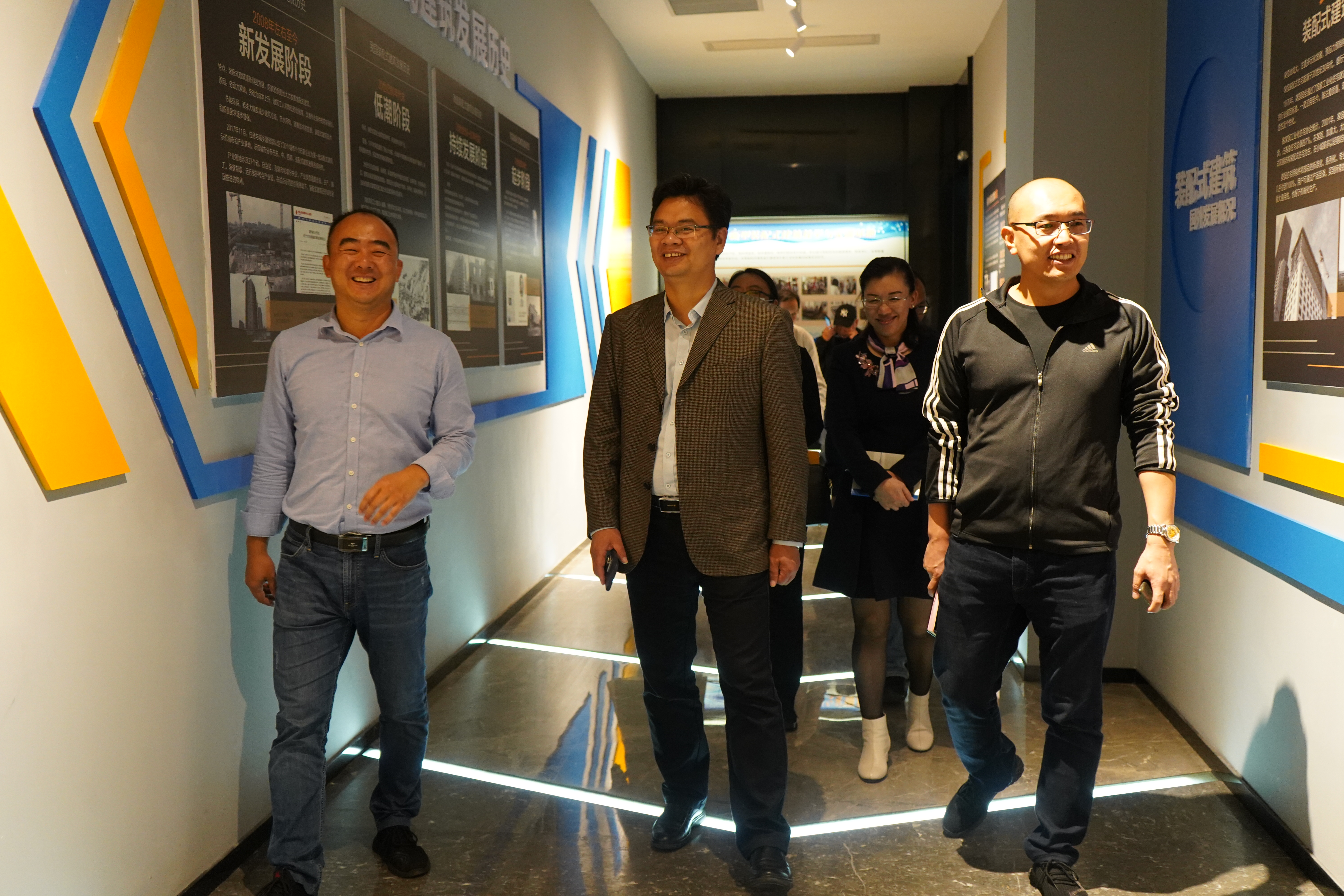 黄永乾副校长一行参观sports装配式实训基地